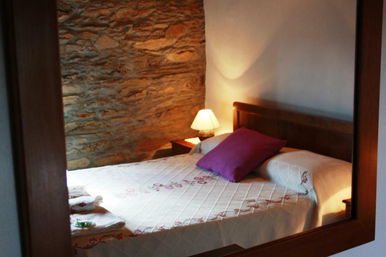 Casas De Pedra Hotel โปรเอ็งซา-อา-นอวา ภายนอก รูปภาพ