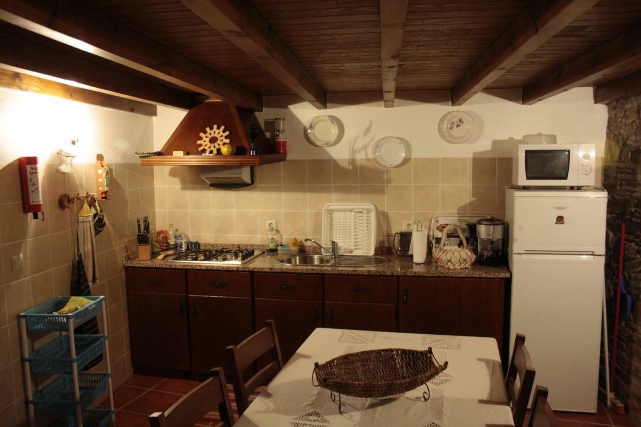 Casas De Pedra Hotel โปรเอ็งซา-อา-นอวา ภายนอก รูปภาพ