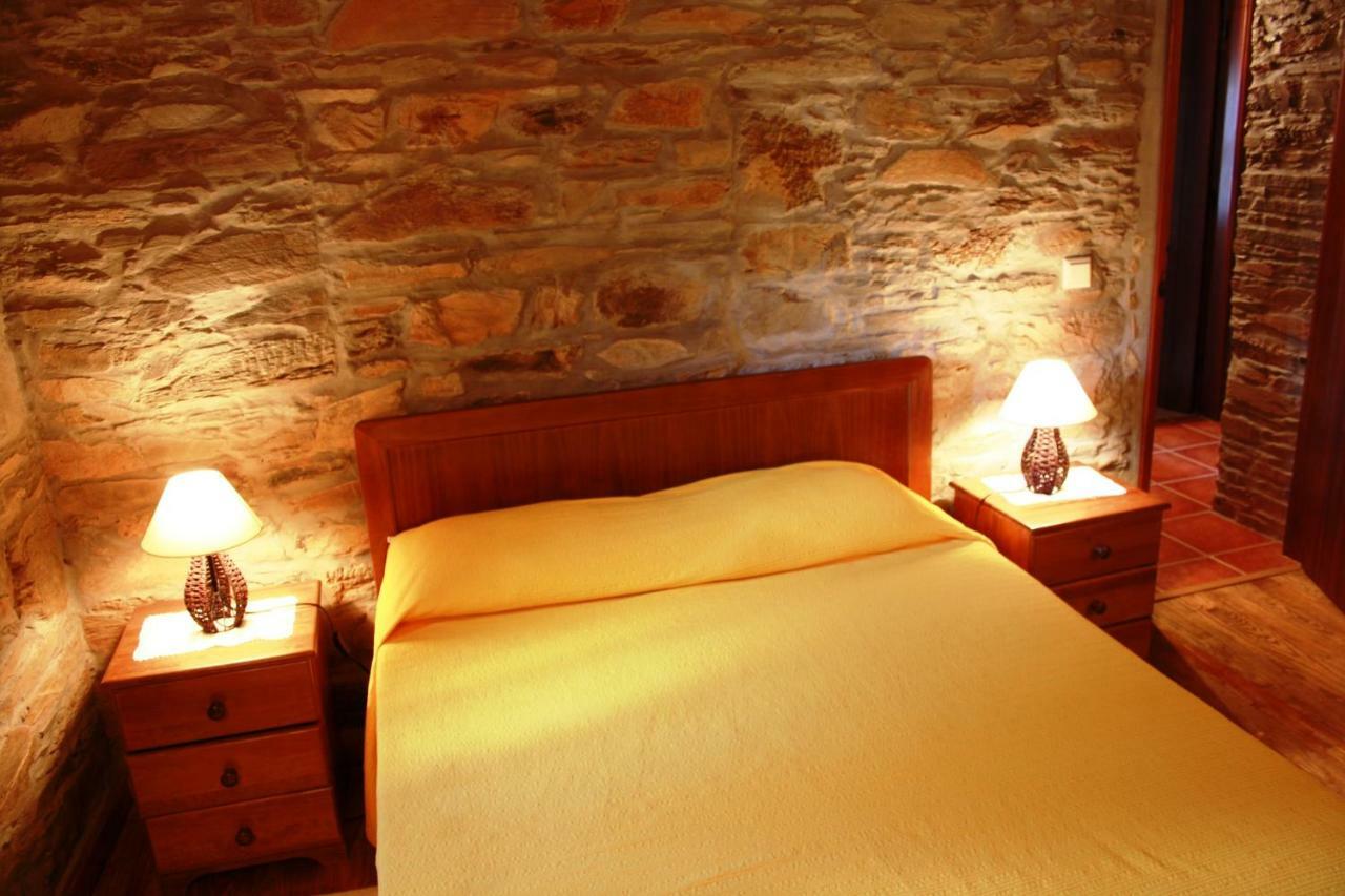 Casas De Pedra Hotel โปรเอ็งซา-อา-นอวา ภายนอก รูปภาพ