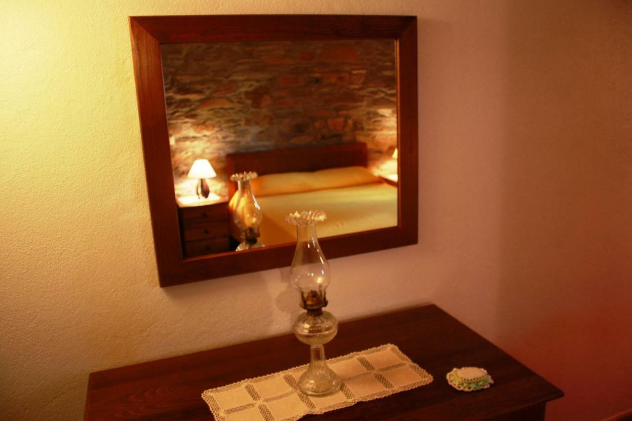 Casas De Pedra Hotel โปรเอ็งซา-อา-นอวา ภายนอก รูปภาพ